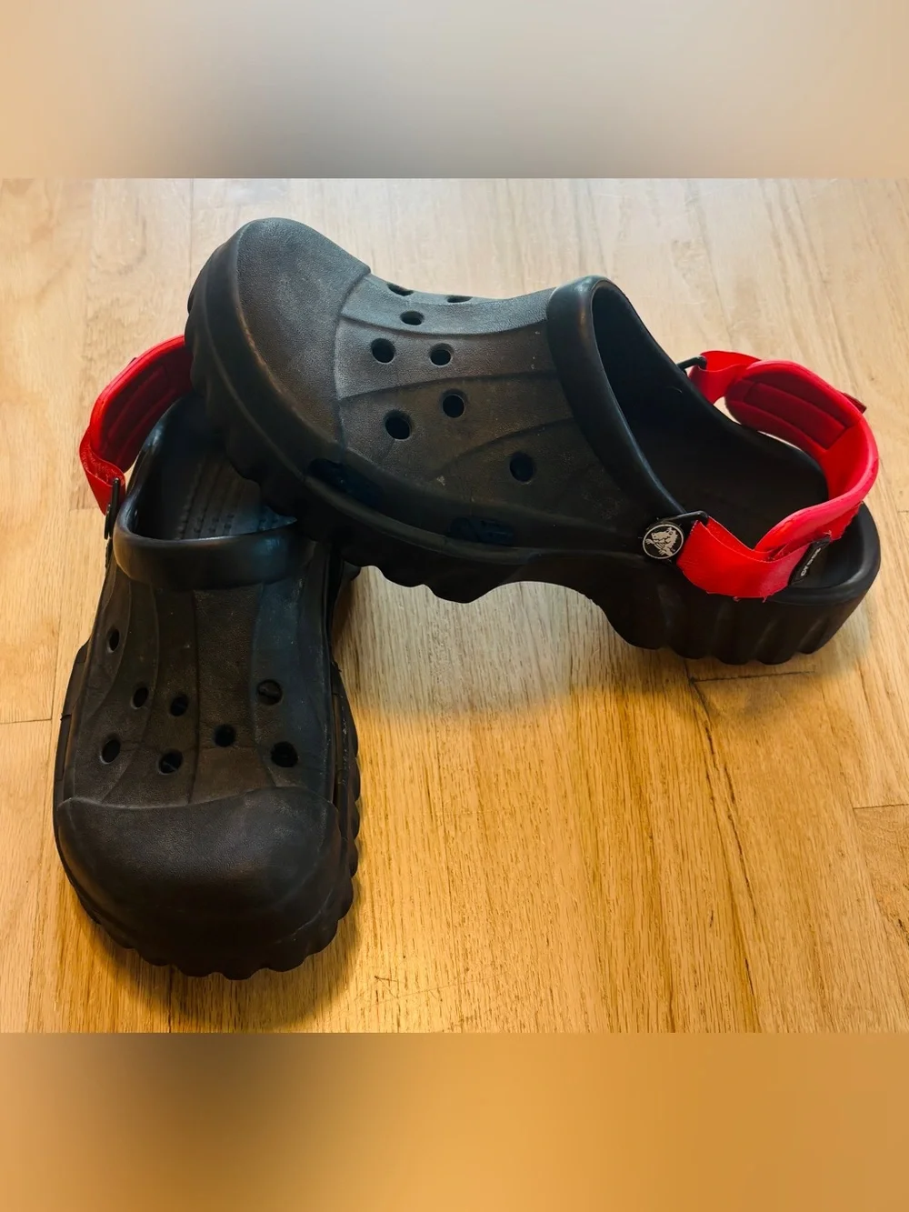 CROCS good used